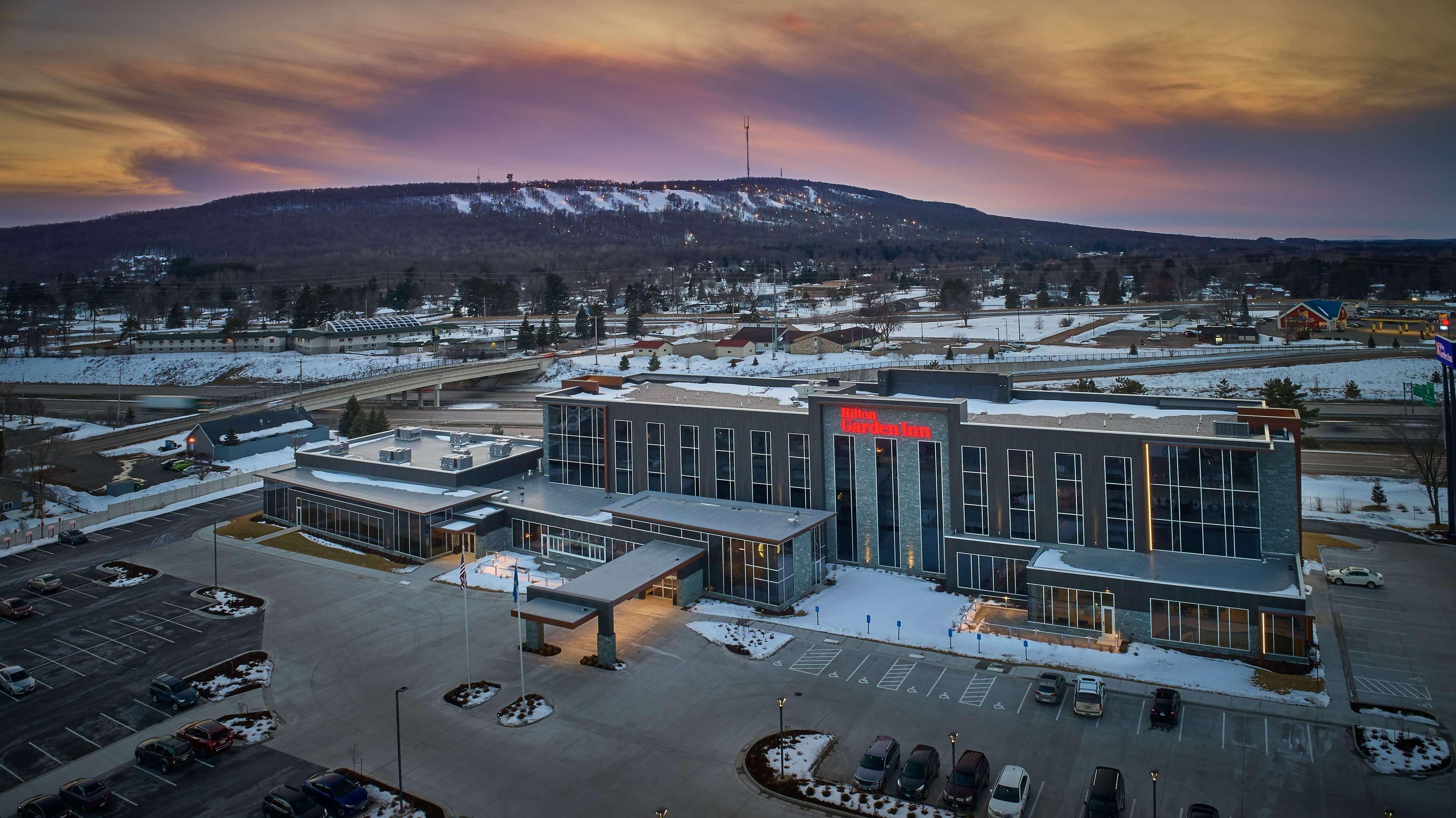 Hilton Garden Inn Wausau, Wi Exterior photo